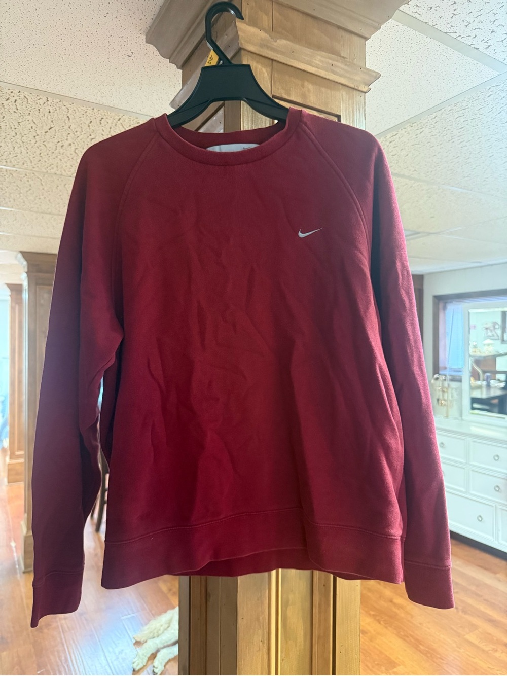 Nike Women's Maroon Crewneck Sweatshirt with Swoosh